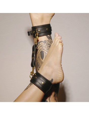 Chevillères en cuir molletonné et attaches Gold