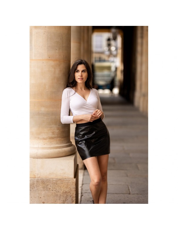 Jupe courte simili cuir noir Paula